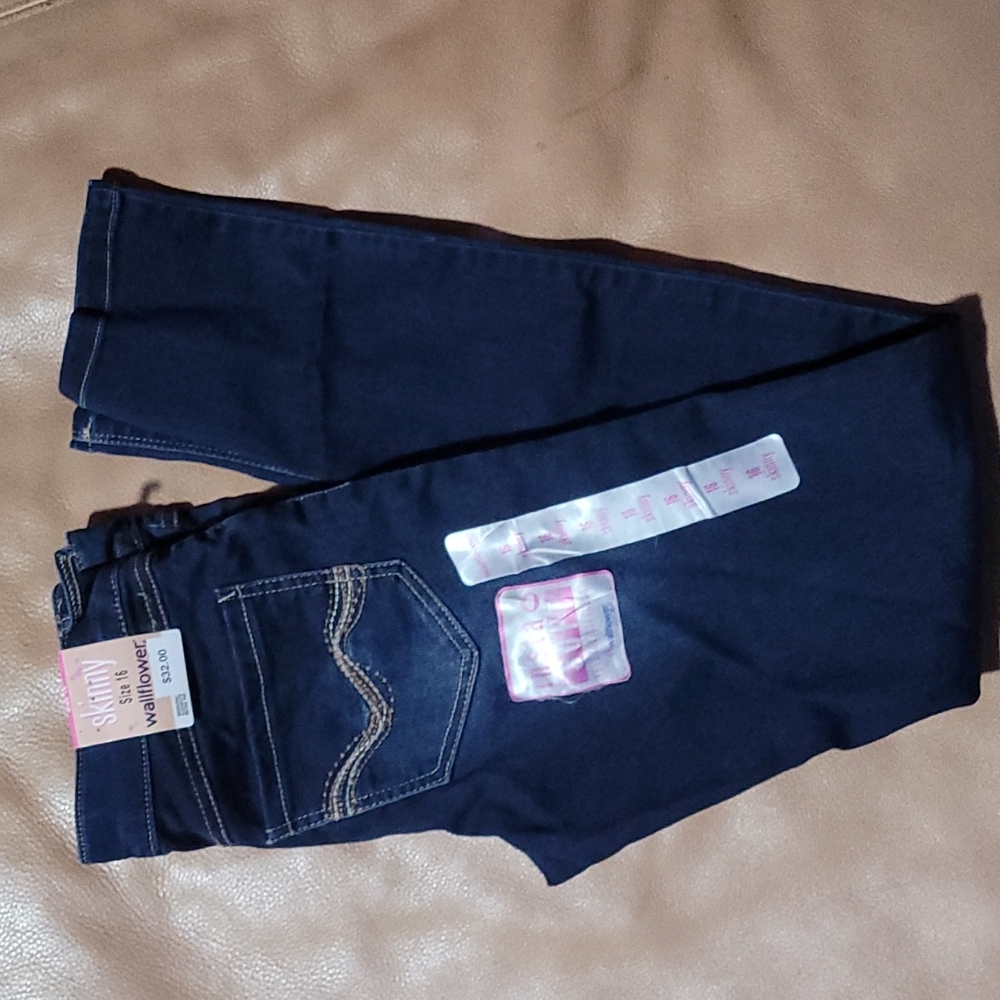 Wallflower, girls size 16, skinny jeans
